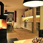아파트 Mit Wallbox By Interhome *